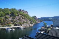 Rett ved byfjorden